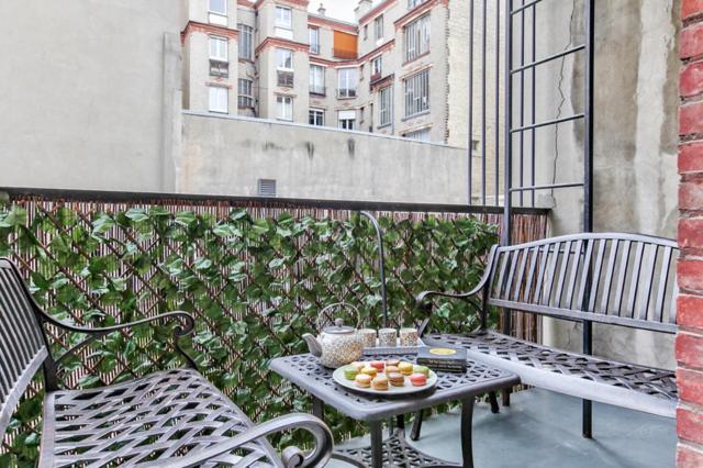 Charming 1Br Apartment With Terrace Le Marais Paris Center Exteriör bild